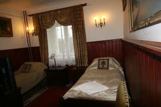 Отель Cantervilla Castle Отепя Двухместный номер с 2 отдельными кроватями-2